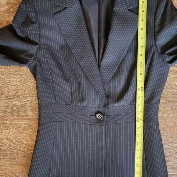 Tahari Arthur S. Levine Charcoal Pinstripe Women's Sz 4 Jacket One Button Lined - Picture 9 of 10